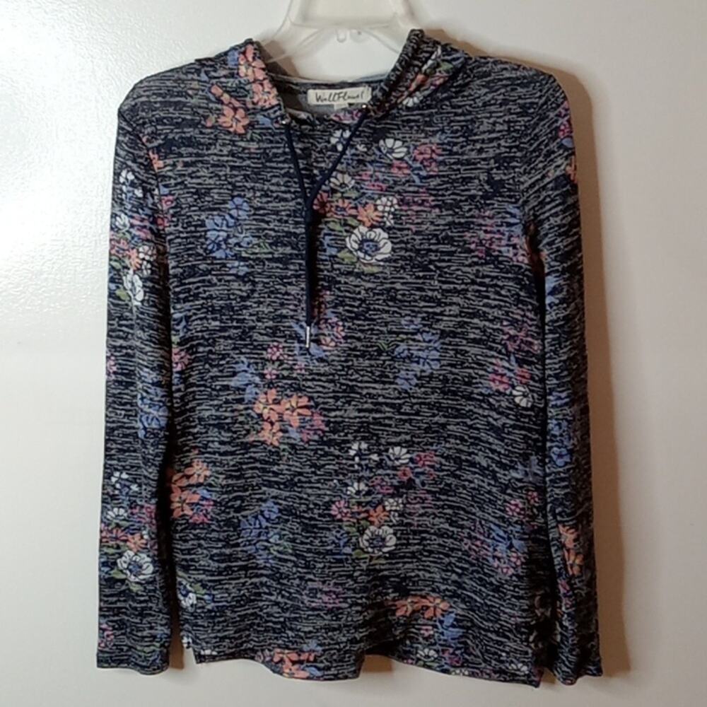 Wallflower women's size Medium floral hoodie sweater. Boho Cottagecore